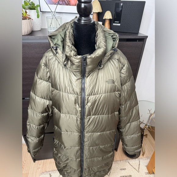 The North Face Women’s Metropolis Parka 3 Down Coat - Picture 13 of 13